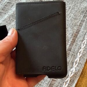 Fidelo Black Wallet